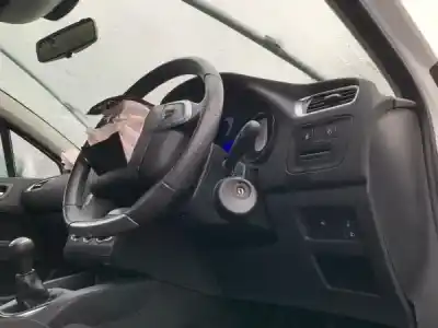 Veículo de Sucata citroen c4 ii (b7) 1.6 hdi 110 9hr do ano 2015 alimentado bhy (dv6fd)