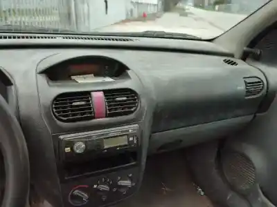 Veicolo di demolizione opel corsa c (x01) 1.2 (f08, f68) dell'anno 2001 alimentato z 12 xe Veicolo di demolizione opel corsa c (x01) 1.2 (f08, f68) dell'anno 2001 alimentato z 12 xe