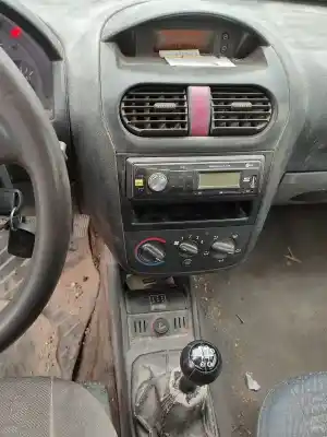 Veicolo di demolizione opel corsa c (x01) 1.2 (f08, f68) dell'anno 2001 alimentato z 12 xe Veicolo di demolizione opel corsa c (x01) 1.2 (f08, f68) dell'anno 2001 alimentato z 12 xe