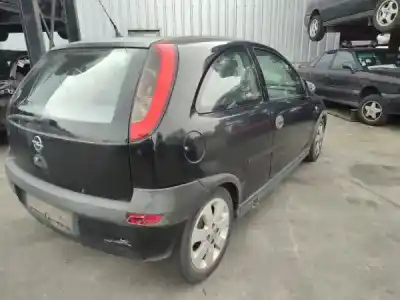 Véhicule à la ferraille opel corsa c (x01) 1.7 dti (f08 f68) de l'année 2002 alimenté y 17 dt
