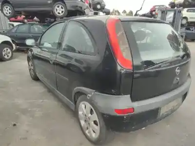 Véhicule à la ferraille opel corsa c (x01) 1.7 dti (f08 f68) de l'année 2002 alimenté y 17 dt