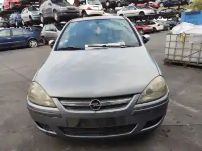Véhicule à la ferraille opel corsa c (x01) 1.2 (f08, f68) de l'année 2003 alimenté z 12 xe Véhicule à la ferraille opel corsa c (x01) 1.2 (f08, f68) de l'année 2003 alimenté z 12 xe