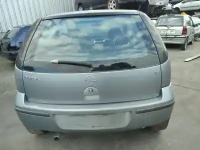 Véhicule à la ferraille opel corsa c (x01) 1.2 (f08, f68) de l'année 2003 alimenté z 12 xe Véhicule à la ferraille opel corsa c (x01) 1.2 (f08, f68) de l'année 2003 alimenté z 12 xe