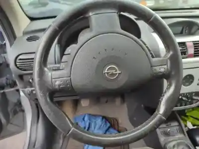 Véhicule à la ferraille opel corsa c (x01) 1.2 (f08, f68) de l'année 2003 alimenté z 12 xe Véhicule à la ferraille opel corsa c (x01) 1.2 (f08, f68) de l'année 2003 alimenté z 12 xe
