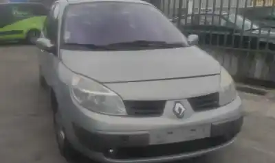 Veículo de Sucata renault scénic ii (jm0/1_) 1.4 (jm0b jm0h jm1a) do ano 2003 alimentado 