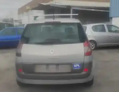 Veículo de Sucata renault scénic ii (jm0/1_) 1.4 (jm0b jm0h jm1a) do ano 2003 alimentado 