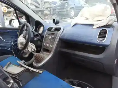 Scrapping Vehicle opel agila (b) (h08) 1.0 (f68) of the year 2008 powered 