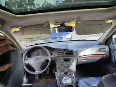 Veículo de Sucata volvo s60 i (384) 2.0 t do ano 2001 alimentado b 5204 t5