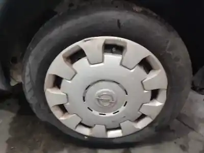 Veículo de Sucata opel combo tour 1.3 cdti 16v do ano 2005 alimentado z 13 dt