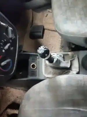 Veículo de Sucata opel combo tour 1.3 cdti 16v do ano 2005 alimentado z 13 dt