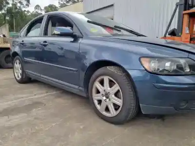 Veicolo di demolizione volvo s40 ii (ms) 2.4 gasolina 2004 4p dell'anno 2005 alimentato b 5244 s5