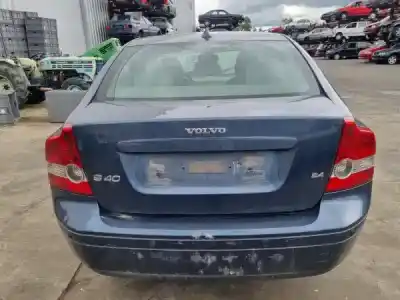 Veicolo di demolizione volvo s40 ii (ms) 2.4 gasolina 2004 4p dell'anno 2005 alimentato b 5244 s5