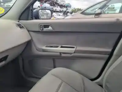 Veicolo di demolizione volvo s40 ii (ms) 2.4 gasolina 2004 4p dell'anno 2005 alimentato b 5244 s5