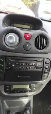 Veicolo di demolizione citroen c2 (jm_) 1.1 dell'anno 2004 alimentato 