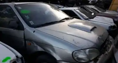 Veículo de Sucata KIA CARNIVAL I (UP) 2.9 TDi do ano 2000 alimentado 