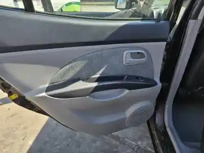 Veículo de Sucata kia picanto (ba) 1.1 crdi gasóleo 2008 5p do ano 2006 alimentado d3fa