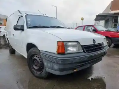 Veículo de Sucata opel kadett e (t85) 1.7 d (c19. d19) do ano 1993 alimentado 17 d