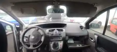 Veículo de Sucata renault scénic ii (jm0/1_) 1.4 (jm0b jm0h jm1a) do ano 2003 alimentado  Veículo de Sucata renault scénic ii (jm0/1_) 1.4 (jm0b jm0h jm1a) do ano 2003 alimentado