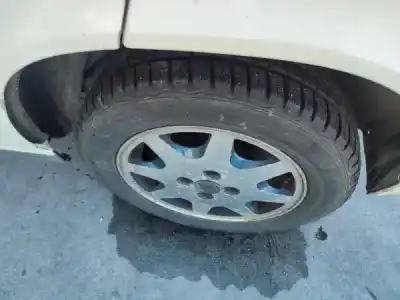 Veículo de Sucata fiat tipo hatchback (160_) 1.4 (160.ac) gasolina 5p do ano 1993 alimentado 