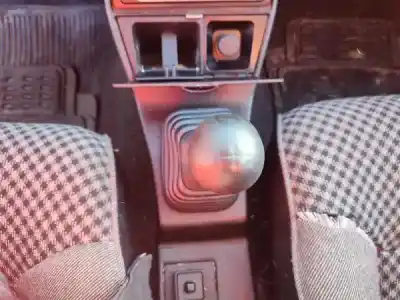 Veículo de Sucata fiat tipo hatchback (160_) 1.4 (160.ac) gasolina 5p do ano 1993 alimentado 