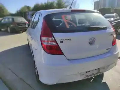 Veicolo di demolizione hyundai i30 (fd) 1.6 crdi dell'anno 2011 alimentato d4fb