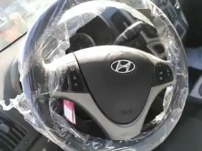 Veicolo di demolizione hyundai i30 (fd) 1.6 crdi dell'anno 2011 alimentato d4fb