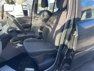 Sloopvoertuig renault modus / grand modus (f/jp0_) 1.2 (jp0c jp0k fp0c fp0k fp0p jp0p jp0t) van het jaar 2004 aangedreven d4f 740