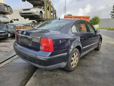 Veículo de Sucata volkswagen passat 3b2 1.9 tdi do ano 1998 alimentado 