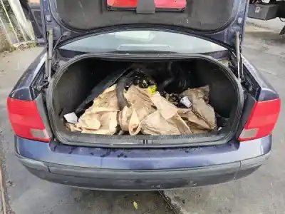 Veículo de Sucata volkswagen passat 3b2 1.9 tdi do ano 1998 alimentado 