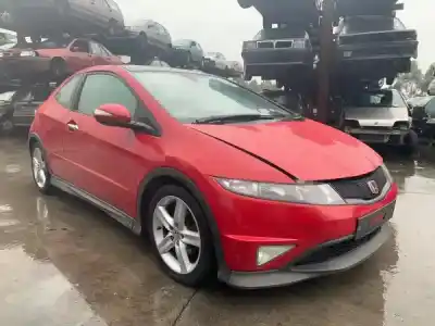 Véhicule à la ferraille honda civic viii hatchback (fn, fk) 2.2 ctdi (fk3) de l'année 2007 alimenté n22a2