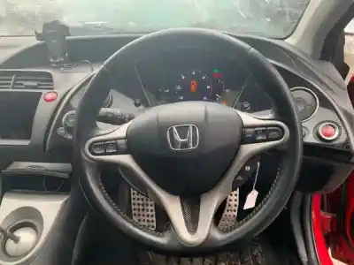 Véhicule à la ferraille honda civic viii hatchback (fn, fk) 2.2 ctdi (fk3) de l'année 2007 alimenté n22a2