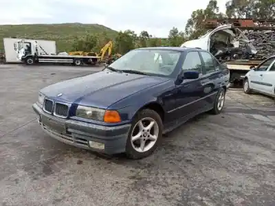 Vehicul casat bmw 3 (e36) 318 i al anului 2002 alimentat m40 b18 (184e1)