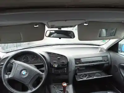 Scrapping Vehicle bmw 3 (e36) 318 tds of the year 1996 powered m41 d17 (174t1)