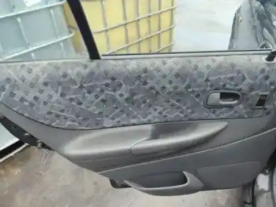 Veicolo di demolizione mazda 323 s vi (bj) 1.3 16v dell'anno 1999 alimentato b3 me