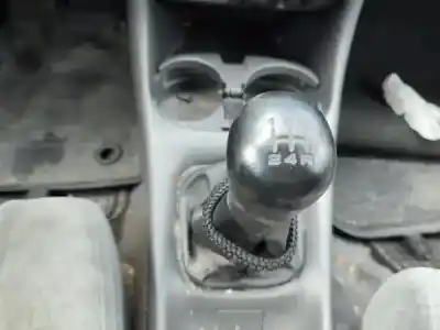 Veicolo di demolizione mazda 323 s vi (bj) 1.3 16v dell'anno 1999 alimentato b3 me