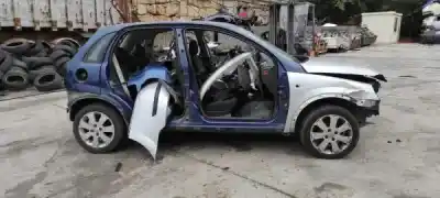 Veículo de Sucata opel corsa a caixa (s83) 1.2 (f08. w5l) do ano 2003 alimentado  Veículo de Sucata opel corsa a caixa (s83) 1.2 (f08. w5l) do ano 2003 alimentado