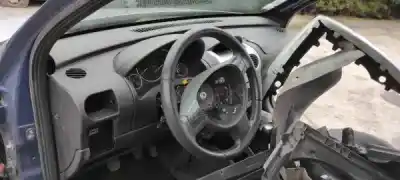 Veículo de Sucata opel corsa a caixa (s83) 1.2 (f08. w5l) do ano 2003 alimentado  Veículo de Sucata opel corsa a caixa (s83) 1.2 (f08. w5l) do ano 2003 alimentado