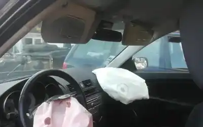 Véhicule à la ferraille mazda 3 (bk) 1.3 (bk14) de l'année 2006 alimenté 0