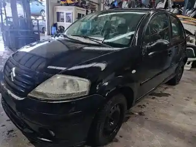 Veículo de Sucata citroen c3 i (fc_, fn_) 1.1 i do ano 2003 alimentado 
