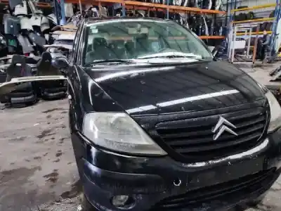 Veículo de Sucata citroen c3 i (fc_, fn_) 1.1 i do ano 2003 alimentado 