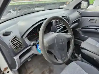 Veículo de Sucata kia picanto (ba) 1.1 crdi gasóleo 2008 5p do ano 2007 alimentado d3fa