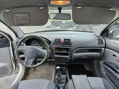 Veículo de Sucata kia picanto (ba) 1.1 crdi gasóleo 2008 5p do ano 2007 alimentado d3fa