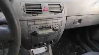 Veicolo di demolizione skoda fabia i break (6y5) 1.4 gasolina 2002 5p dell'anno 2002 alimentato 