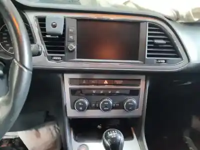 Veicolo di demolizione seat leon st (5f8) 1.6 tdi dell'anno 2017 alimentato ddya