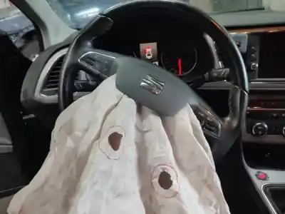 Veicolo di demolizione seat leon st (5f8) 1.6 tdi dell'anno 2017 alimentato ddya