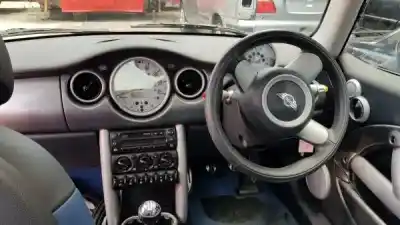 Здавання транспортного засобу mini mini (r50, r53) cooper року 2005 потужний w11 b16 a