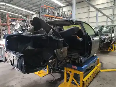 Sloopvoertuig subaru impreza sedán (gd) 2.0 i awd (gd9) van het jaar 2000 aangedreven 