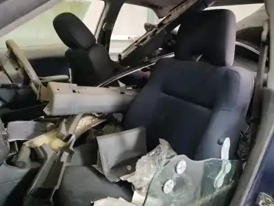 Sloopvoertuig subaru impreza sedán (gd) 2.0 i awd (gd9) van het jaar 2000 aangedreven 