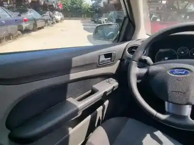 Sloopvoertuig ford focus ii (da_) gasóleo 2007 5p van het jaar 2006 aangedreven 