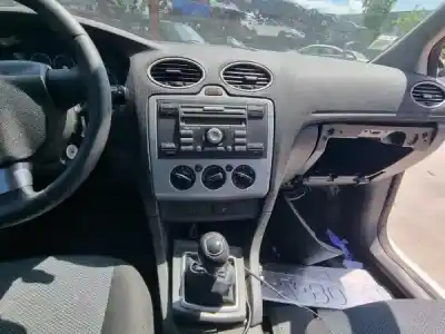 Sloopvoertuig ford focus ii (da_) gasóleo 2007 5p van het jaar 2006 aangedreven 